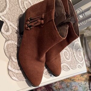 White Mountain Chestnut Ankle Booties
